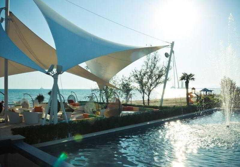 Баку: Crescent Beach Hotel & Leisure Resort