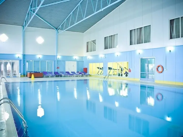 Баку: Crescent Beach Hotel & Leisure Resort