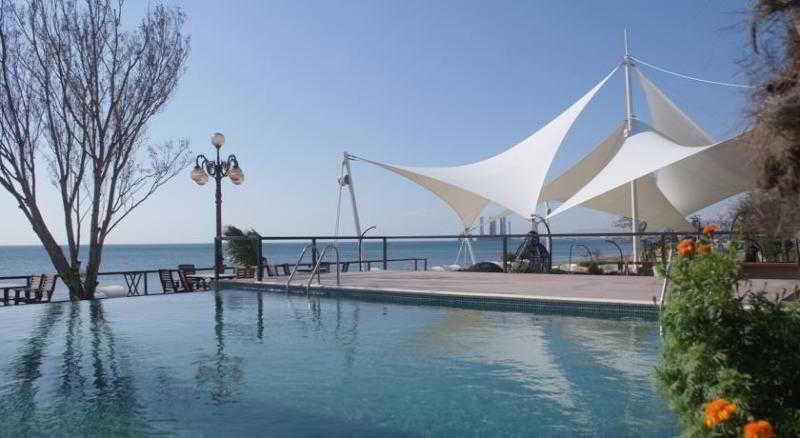 Баку: Crescent Beach Hotel & Leisure Resort