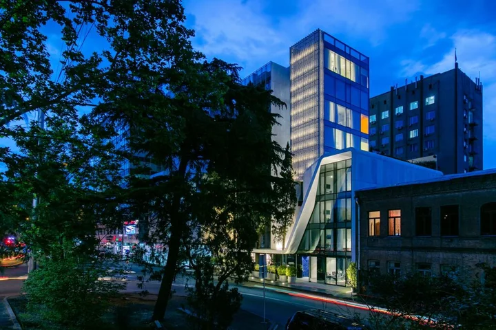 Тбилиси: The Grove Design Hotel