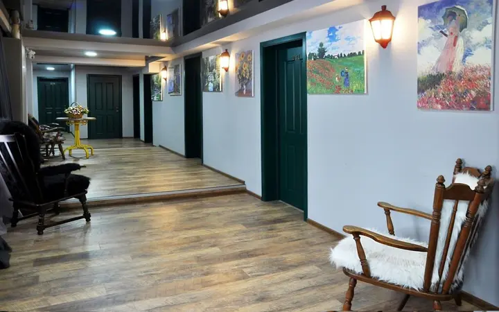 Тбилиси: Арт-отель «Клод Моне»
