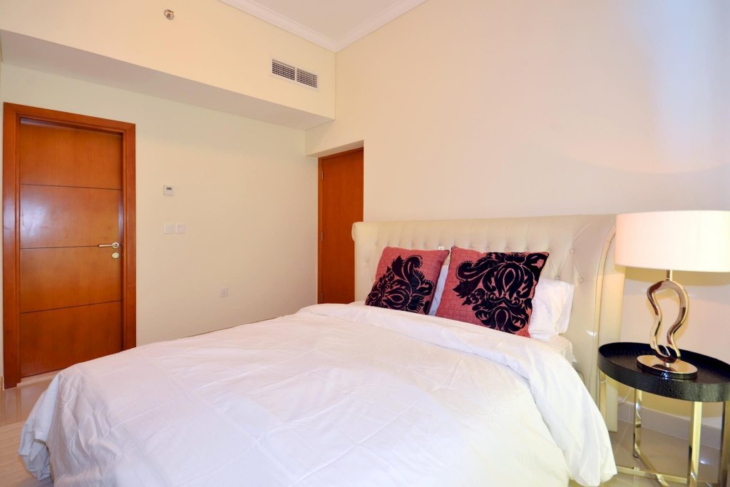 Дубай: Ocean Heights 2 Bedroom Apartment Rud 68319