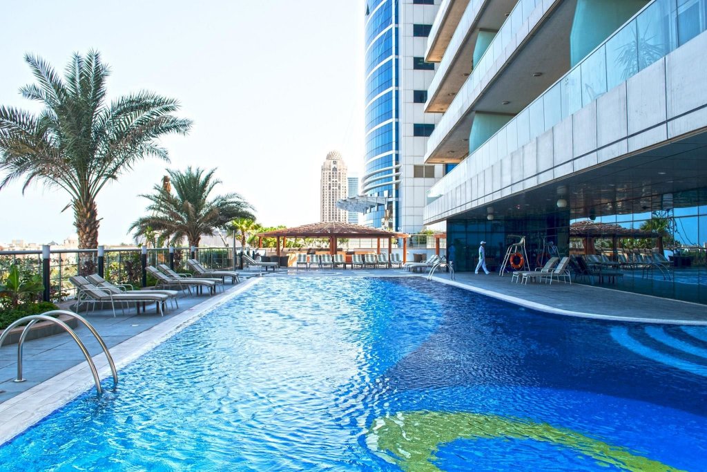 Дубай: Ocean Heights 2 Bedroom Apartment Rud 68319