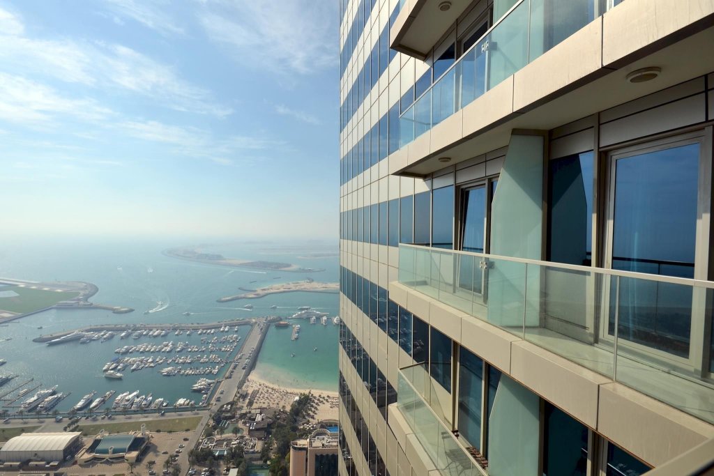 Дубай: Ocean Heights 2 Bedroom Apartment Rud 68319