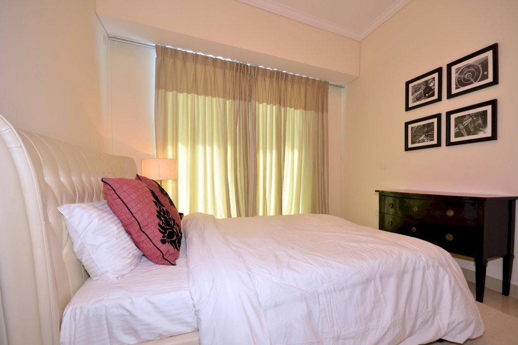 Дубай: Ocean Heights 2 Bedroom Apartment Rud 68319