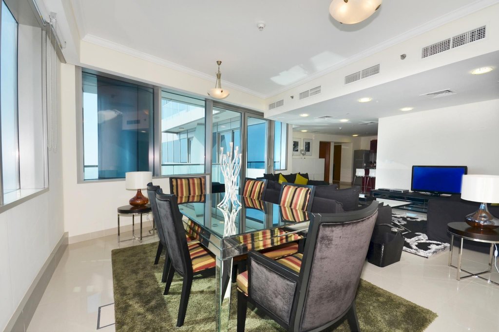 Дубай: Ocean Heights 2 Bedroom Apartment Rud 68319