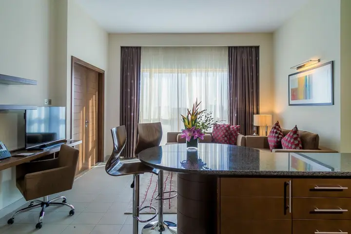 Абу-Даби: Grand Millennium Al Wahda Residence