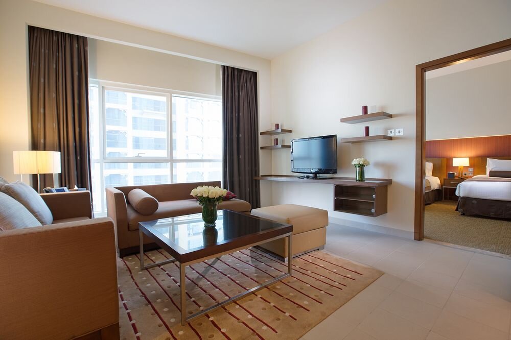 Абу-Даби: Grand Millennium Al Wahda Residence