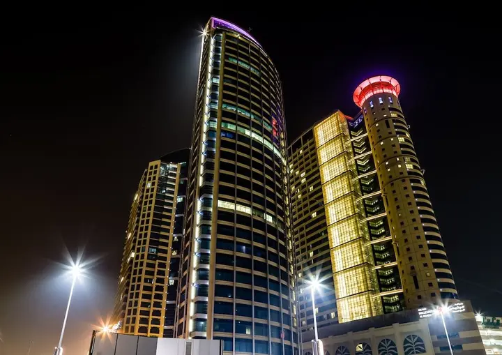 Абу-Даби: Grand Millennium Al Wahda Residence