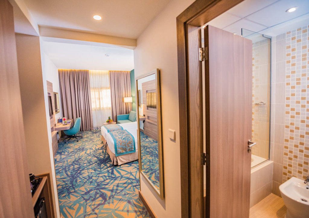 Дубай: MENA Plaza Hotel Albarsha