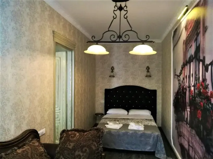 Тбилиси: Falcon Apartments