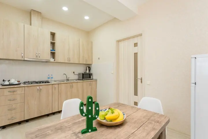 Тбилиси: Falcon Apartments