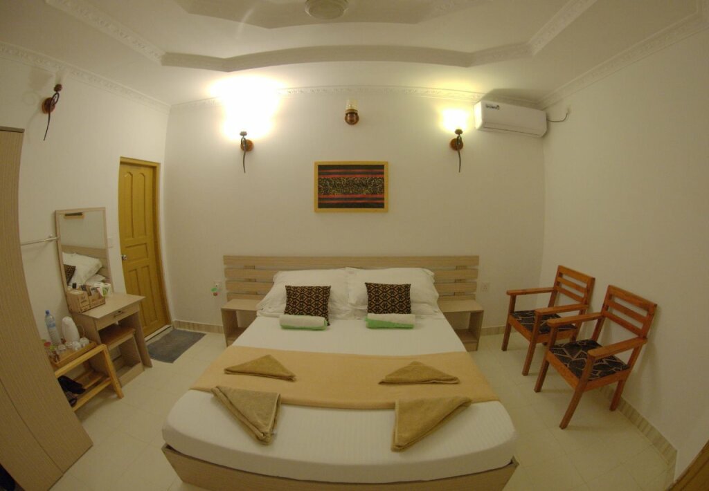 Гураиду (Атолл Каафу): Equity Beach Inn
