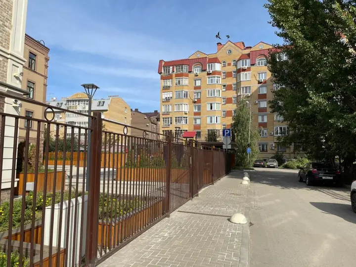 Казань: Апартаменты на Тукая 75г. Центр города