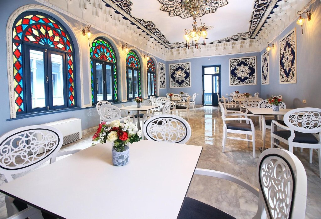 Боржоми: Golden Tulip Borjomi