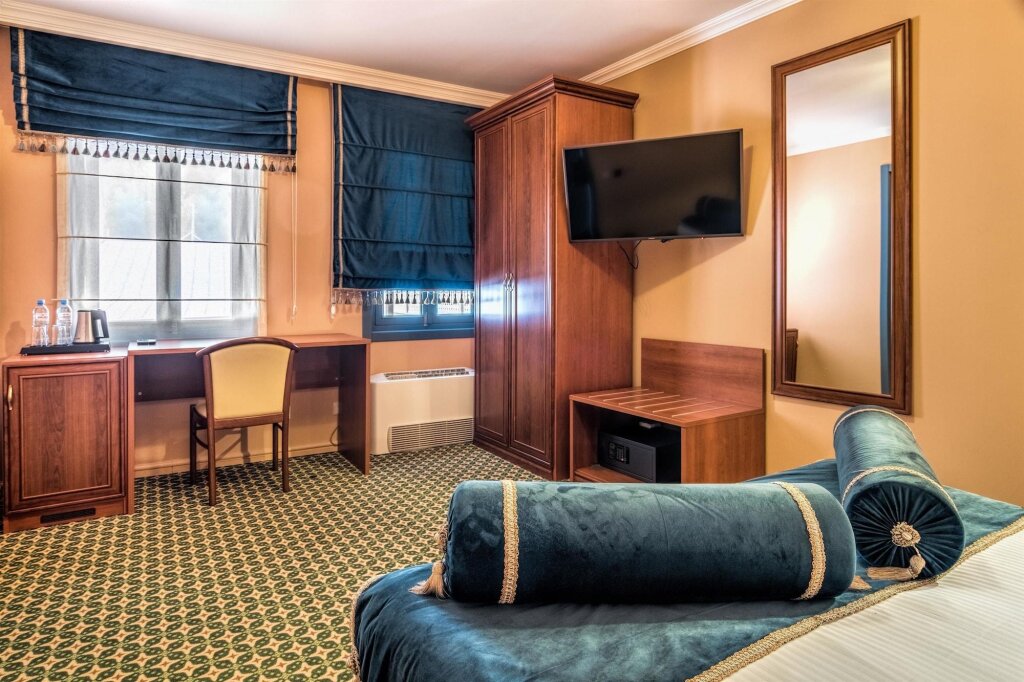 Боржоми: Golden Tulip Borjomi
