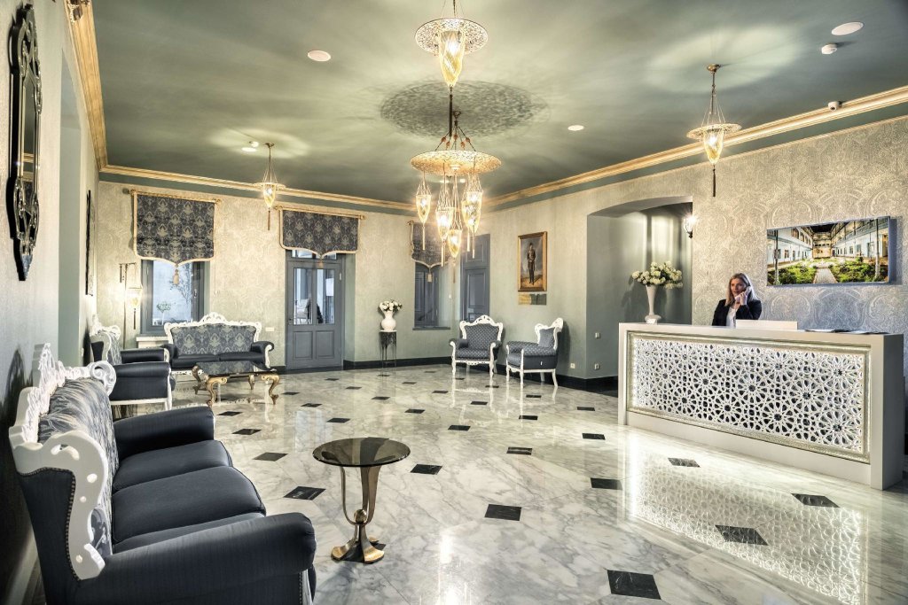 Боржоми: Golden Tulip Borjomi