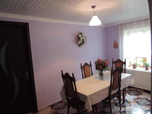 Степанцминда: Roza Guesthouse