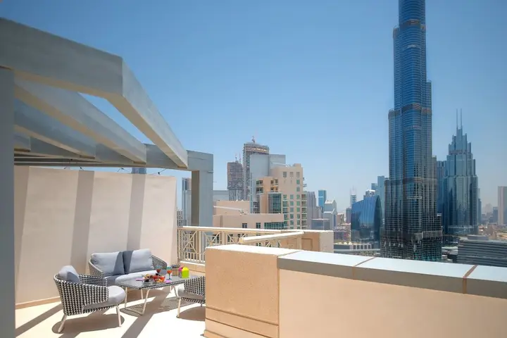 Дубай: Dream Inn Dubai – 29 Boulevard with Private Terrace