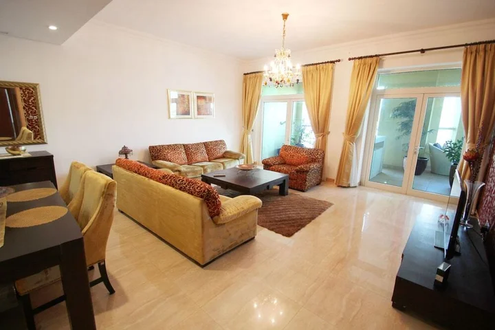 Дубай: E&T Holiday Homes - Al Hatimi