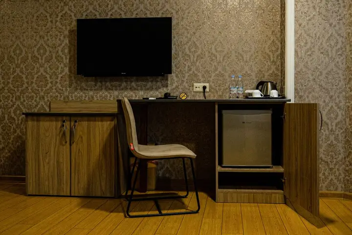 carousel image 3