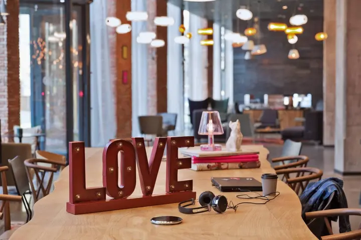 Тбилиси: Moxy Tbilisi