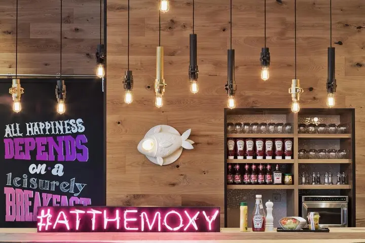 Тбилиси: Moxy Tbilisi