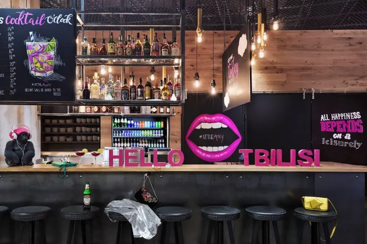 Тбилиси: Moxy Tbilisi