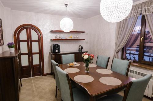 Борисов: Guest House Chalet