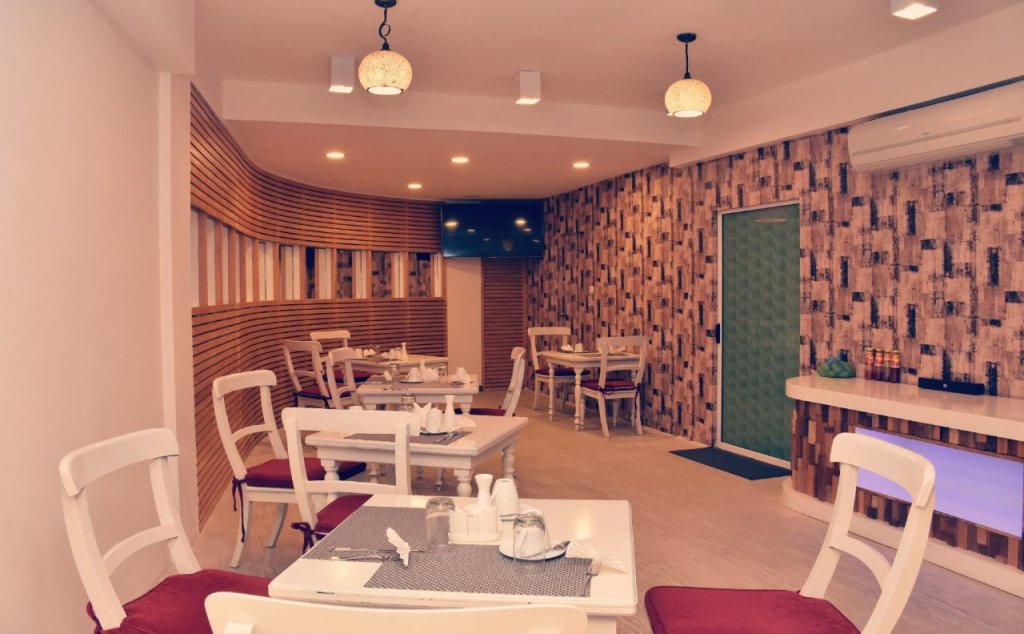 Северный атолл Мале: Local Escape Boutique