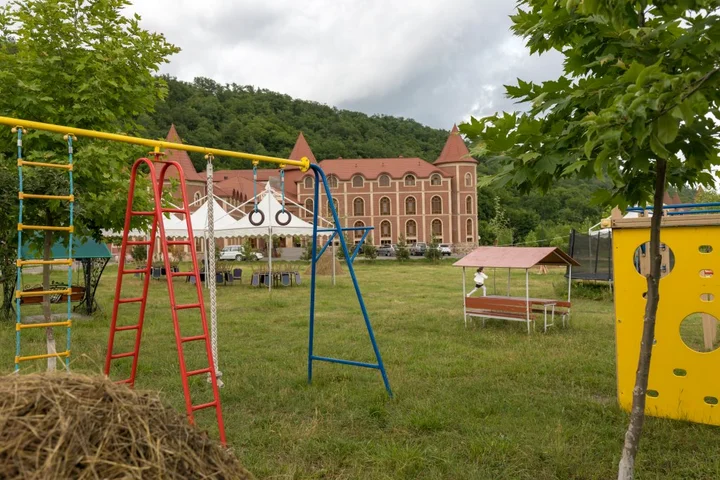 Губа: Отель Chateau Qusar