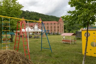 Губа: Отель Chateau Qusar