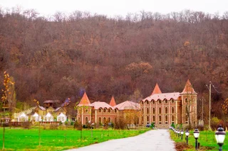 Губа: Отель Chateau Qusar