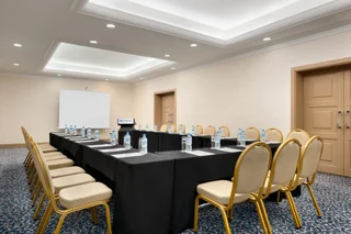Ташкент: Отель Wyndham Tashkent