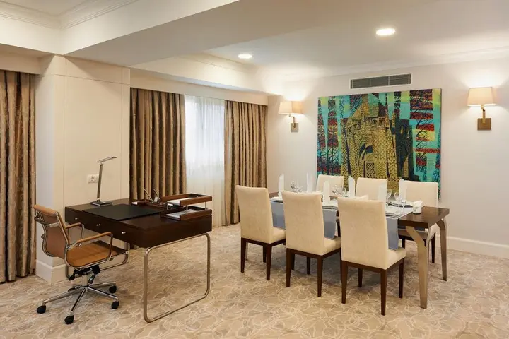 Ташкент: Отель Wyndham Tashkent