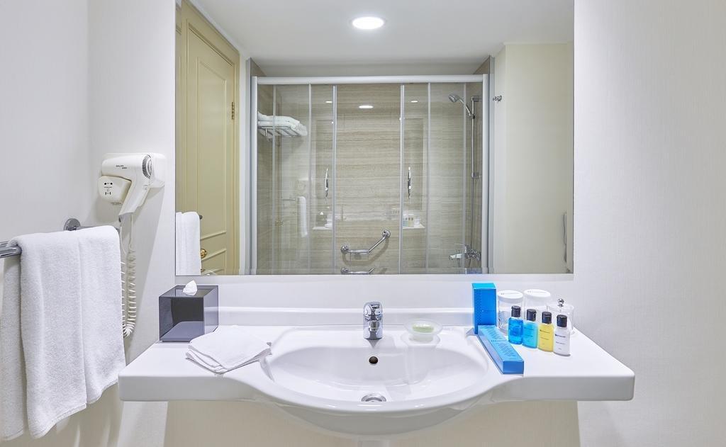 Ташкент: Отель Wyndham Tashkent