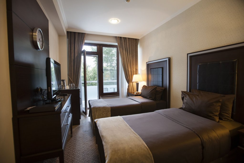 Нафталан: Chinar Hotel & Spa