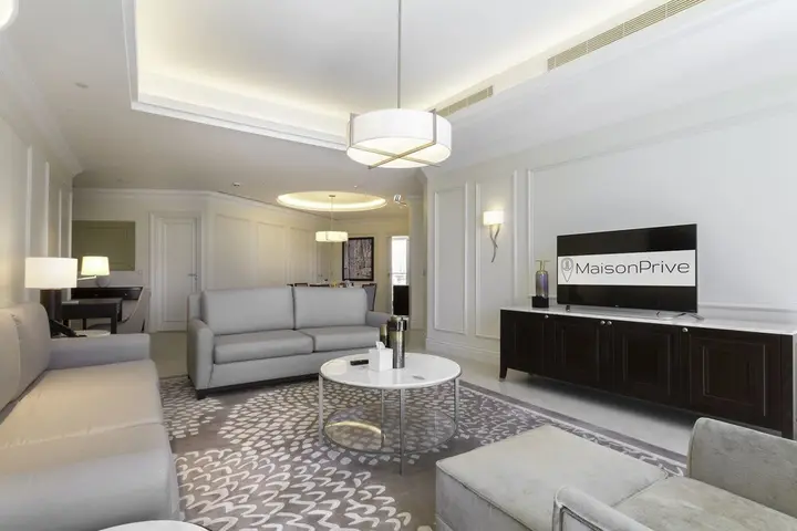 Дубай: Maison Privee - The Boulevard Downtown