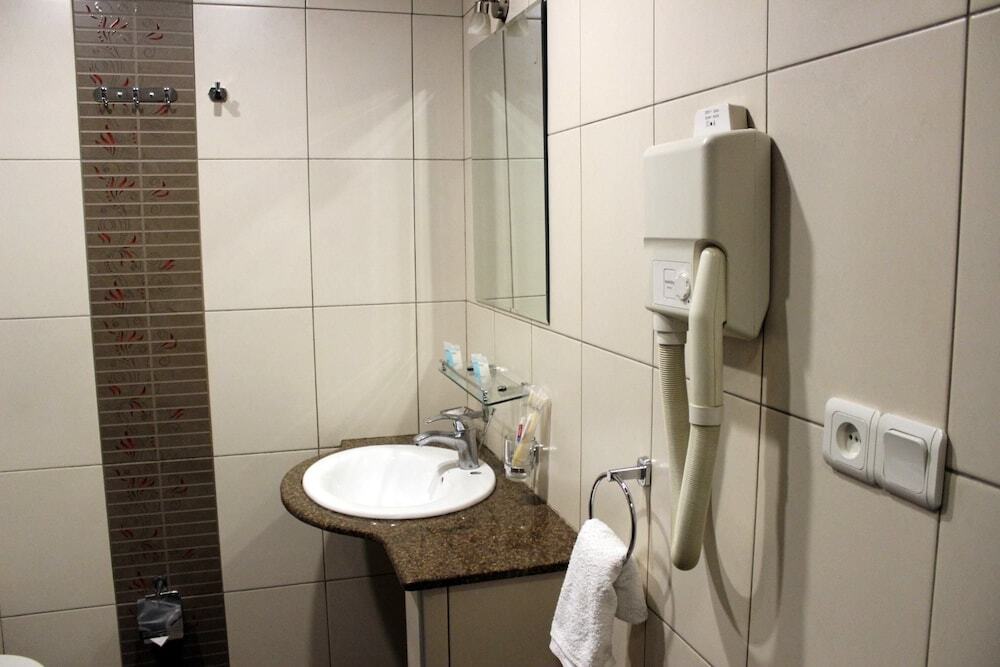 Батуми: IAR