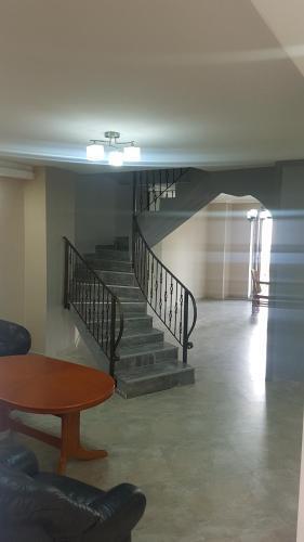Степанцминда: Hotel Elegant