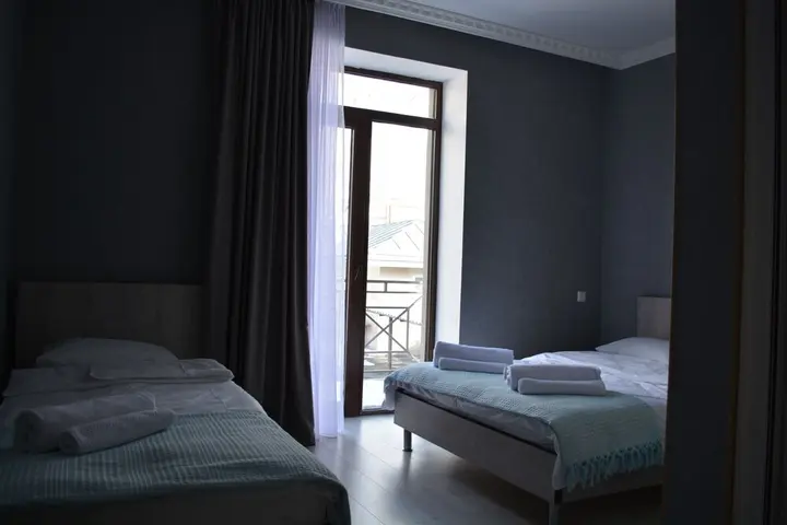 Степанцминда: Hotel Elegant