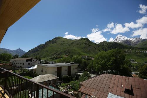 Степанцминда: Soncho Kazbegi
