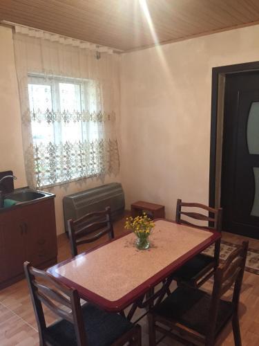 Степанцминда: Dato's Guesthouse