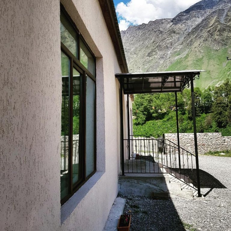 Степанцминда: Cozy Hotel Kazbegi