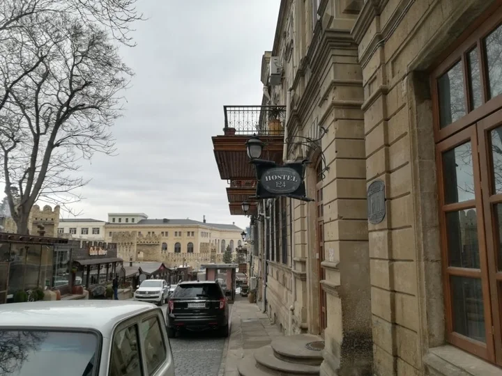 Баку: Hostel 124