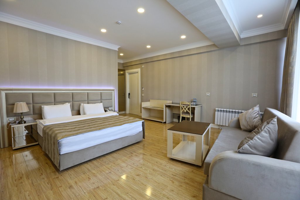 Баку: Отель Grand Inn Baku