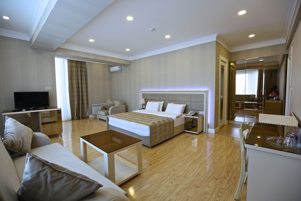 Баку: Отель Grand Inn Baku
