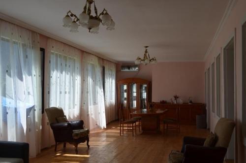 Местиа: Guesthouse Natalie