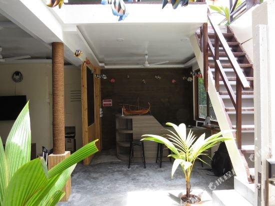 Северный атолл Мале: Sea Retreats Thulusdhoo