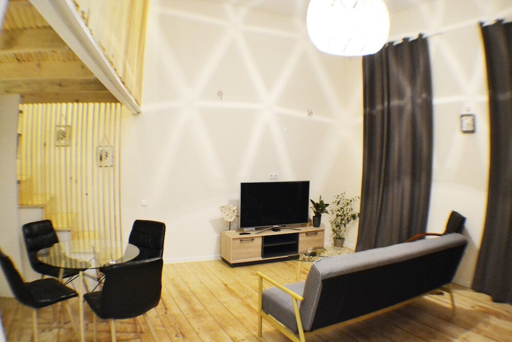 Тбилиси: WelcomeTbilisi Old Town Apartments